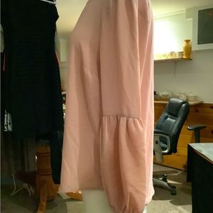 Ann Taylor gorgeous soft rose colored blouse